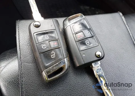 2015 Volkswagen Golf Gti 2.0T Se 2-Door из США, поврежденный, VIN 3VWTT7AU0FM071409